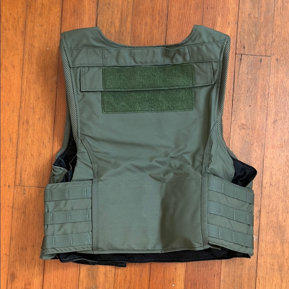 Men's Tactical Safariland Armor Field Vest - Olive Green - Picture 5 of 5